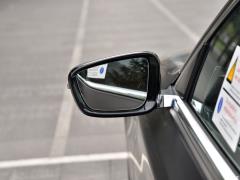 Обновленный спортивный костюм 750Li xDrive V8 M 2019 года 2019 facelifted 750Li xDrive V8 M sports suit Фото 31 из 72