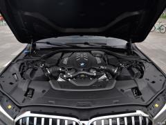 Обновленный спортивный костюм 750Li xDrive V8 M 2019 года 2019 facelifted 750Li xDrive V8 M sports suit Фото 8 из 72