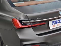 Обновленный спортивный костюм 750Li xDrive V8 M 2019 года 2019 facelifted 750Li xDrive V8 M sports suit Фото 51 из 72