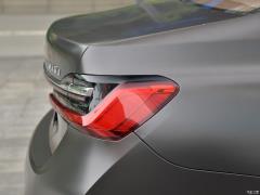 Обновленный спортивный костюм 750Li xDrive V8 M 2019 года 2019 facelifted 750Li xDrive V8 M sports suit Фото 64 из 72