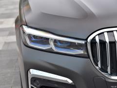 Обновленный спортивный костюм 750Li xDrive V8 M 2019 года 2019 facelifted 750Li xDrive V8 M sports suit Фото 21 из 72