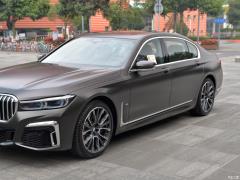 Обновленный спортивный костюм 750Li xDrive V8 M 2019 года 2019 facelifted 750Li xDrive V8 M sports suit Фото 48 из 72