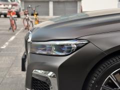Обновленный спортивный костюм 750Li xDrive V8 M 2019 года 2019 facelifted 750Li xDrive V8 M sports suit Фото 27 из 72