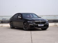 Обновленный спортивный костюм M760Li xDrive V12 2019 года 2019 facelifted M760Li xDrive V12 sports suit Фото 10 из 108