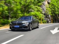 Обновленный спортивный костюм M760Li xDrive V12 2019 года 2019 facelifted M760Li xDrive V12 sports suit Фото 107 из 108