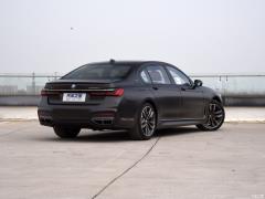 Обновленный спортивный костюм M760Li xDrive V12 2019 года 2019 facelifted M760Li xDrive V12 sports suit Фото 14 из 108