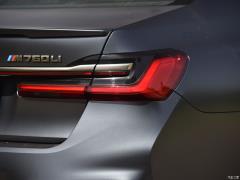Обновленный спортивный костюм M760Li xDrive V12 2019 года 2019 facelifted M760Li xDrive V12 sports suit Фото 36 из 108