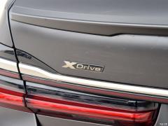 Обновленный спортивный костюм M760Li xDrive V12 2019 года 2019 facelifted M760Li xDrive V12 sports suit Фото 90 из 108