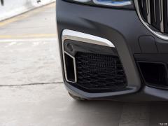 Обновленный спортивный костюм M760Li xDrive V12 2019 года 2019 facelifted M760Li xDrive V12 sports suit Фото 58 из 108
