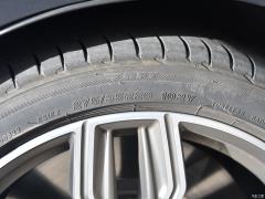Обновленный спортивный костюм M760Li xDrive V12 2019 года 2019 facelifted M760Li xDrive V12 sports suit Фото 30 из 108