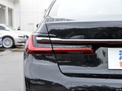 2019 фейслифтинг 740Li - лидирующий роскошный пакет 2019 facelift 740Li leading luxury package Фото 186 из 200