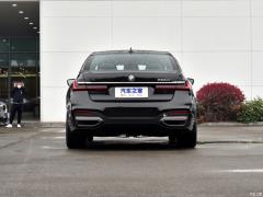 Эксклюзивный спортивный костюм M 740Li с подтяжкой лица 2019 года 2019 facelift 740Li exclusive M sports suit Фото 12 из 200