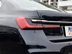 Эксклюзивный спортивный костюм M 740Li с подтяжкой лица 2019 года 2019 facelift 740Li exclusive M sports suit Фото 117 из 200