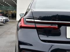 Эксклюзивный спортивный костюм M 740Li с подтяжкой лица 2019 года 2019 facelift 740Li exclusive M sports suit Фото 115 из 200