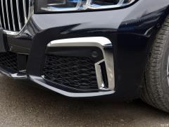 Эксклюзивный спортивный костюм M 740Li с подтяжкой лица 2019 года 2019 facelift 740Li exclusive M sports suit Фото 92 из 200