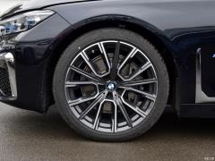 Эксклюзивный спортивный костюм M 740Li с подтяжкой лица 2019 года 2019 facelift 740Li exclusive M sports suit Фото 102 из 200