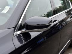 Эксклюзивный спортивный костюм M 740Li с подтяжкой лица 2019 года 2019 facelift 740Li exclusive M sports suit Фото 95 из 200
