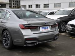 Обновленный спортивный костюм 730Li M 2019 года 2019 facelifted 730Li M sports suit Фото 53 из 72
