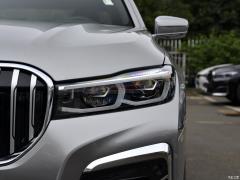 Обновленный спортивный костюм 730Li M 2019 года 2019 facelifted 730Li M sports suit Фото 26 из 72
