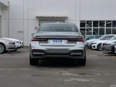 Обновленный спортивный костюм 730Li M 2019 года 2019 facelifted 730Li M sports suit Фото 6 из 72