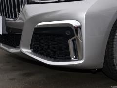 Обновленный спортивный костюм 730Li M 2019 года 2019 facelifted 730Li M sports suit Фото 30 из 72