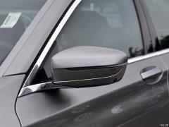 Обновленный спортивный костюм 730Li M 2019 года 2019 facelifted 730Li M sports suit Фото 31 из 72