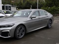 Обновленный спортивный костюм 730Li M 2019 года 2019 facelifted 730Li M sports suit Фото 46 из 72