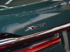 Обновленный спортивный костюм 740Li xDrive Executive M 2019 года 2019 facelifted 740Li xDrive executive M sports suit Фото 45 из 54