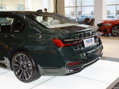 Обновленный спортивный костюм 740Li xDrive Executive M 2019 года 2019 facelifted 740Li xDrive executive M sports suit Фото 40 из 54