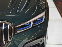 Обновленный спортивный костюм 740Li xDrive Executive M 2019 года 2019 facelifted 740Li xDrive executive M sports suit Фото 16 из 54