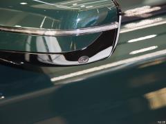 Обновленный спортивный костюм 740Li xDrive Executive M 2019 года 2019 facelifted 740Li xDrive executive M sports suit Фото 23 из 54