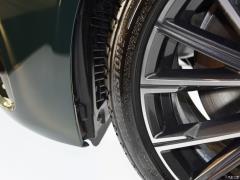 Обновленный спортивный костюм 740Li xDrive Executive M 2019 года 2019 facelifted 740Li xDrive executive M sports suit Фото 27 из 54