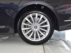 Роскошный набор 730Li для подтяжки лица 2019 года 2019 facelift 730Li luxury set Фото 29 из 48