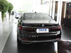 Фейслифтинг 750Li xDrive V8 2019 года в роскошном пакете 2019 facelift 750Li xDrive V8 luxury package Фото 6 из 89