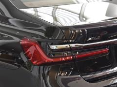 Фейслифтинг 750Li xDrive V8 2019 года в роскошном пакете 2019 facelift 750Li xDrive V8 luxury package Фото 35 из 89