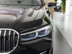 Фейслифтинг 750Li xDrive V8 2019 года в роскошном пакете 2019 facelift 750Li xDrive V8 luxury package Фото 16 из 89