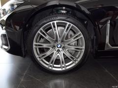 Фейслифтинг 750Li xDrive V8 2019 года в роскошном пакете 2019 facelift 750Li xDrive V8 luxury package Фото 63 из 89