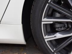 Обновленный спортивный костюм 750Li xDrive V8 M 2019 года 2019 facelifted 750Li xDrive V8 M sports suit Фото 55 из 81