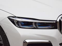 Обновленный спортивный костюм 750Li xDrive V8 M 2019 года 2019 facelifted 750Li xDrive V8 M sports suit Фото 19 из 81
