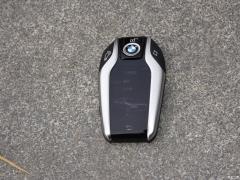 Обновленный спортивный костюм 750Li xDrive V8 M 2019 года 2019 facelifted 750Li xDrive V8 M sports suit Фото 81 из 81
