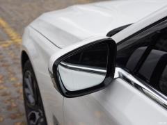 Обновленный спортивный костюм 750Li xDrive V8 M 2019 года 2019 facelifted 750Li xDrive V8 M sports suit Фото 39 из 81