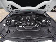 Обновленный спортивный костюм 750Li xDrive V8 M 2019 года 2019 facelifted 750Li xDrive V8 M sports suit Фото 9 из 81