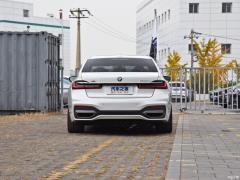 Обновленный спортивный костюм 750Li xDrive V8 M 2019 года 2019 facelifted 750Li xDrive V8 M sports suit Фото 6 из 81