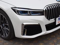 Обновленный спортивный костюм 750Li xDrive V8 M 2019 года 2019 facelifted 750Li xDrive V8 M sports suit Фото 18 из 81