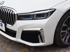 Обновленный спортивный костюм 750Li xDrive V8 M 2019 года 2019 facelifted 750Li xDrive V8 M sports suit Фото 33 из 81