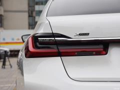 Обновленный спортивный костюм 750Li xDrive V8 M 2019 года 2019 facelifted 750Li xDrive V8 M sports suit Фото 63 из 81