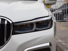 Обновленный спортивный костюм 750Li xDrive V8 M 2019 года 2019 facelifted 750Li xDrive V8 M sports suit Фото 31 из 81