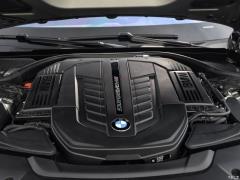 Обновленный спортивный костюм M760Li xDrive V12 2019 года 2019 facelifted M760Li xDrive V12 sports suit Фото 10 из 74