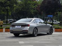 Обновленный спортивный костюм M760Li xDrive V12 2019 года 2019 facelifted M760Li xDrive V12 sports suit Фото 7 из 74