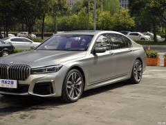 Обновленный спортивный костюм M760Li xDrive V12 2019 года 2019 facelifted M760Li xDrive V12 sports suit Фото 39 из 74